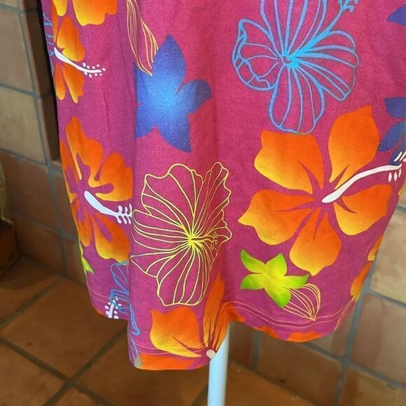 Bruce Glen Pink and Orange Tiki Floral Tee, size SMALL - Picture 3 of 12